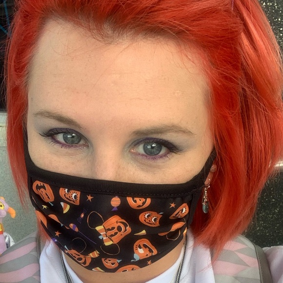 Meet your Posher, Alexis - Picture 1 of 1